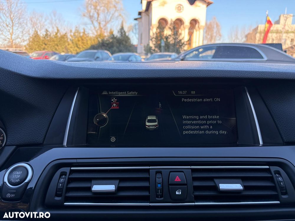 BMW Seria 5 525d xDrive Sport-Aut. - 28