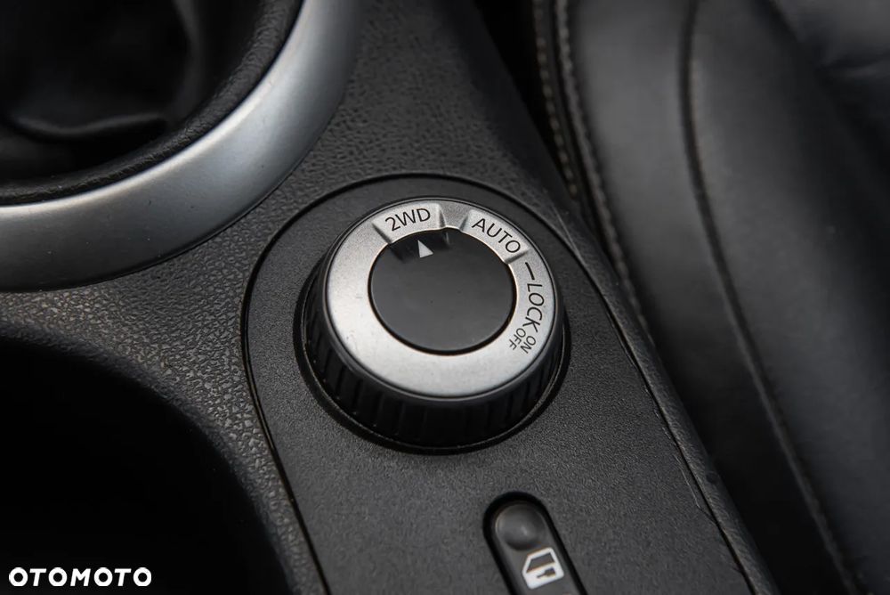 Nissan Qashqai 2.0 4 x 4 tekna - 22