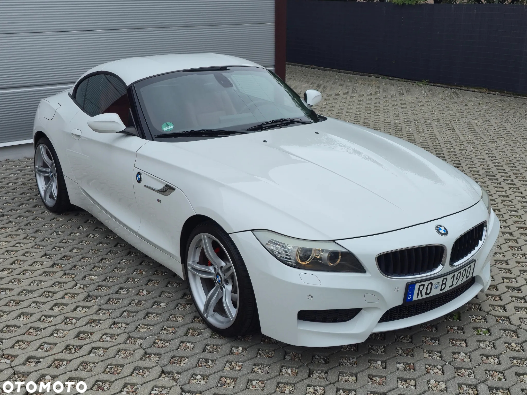 BMW Z4 sDrive30i - 11