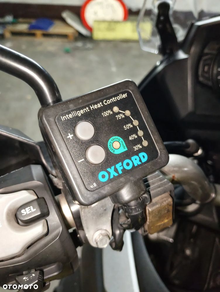 Suzuki V-STROM - 8