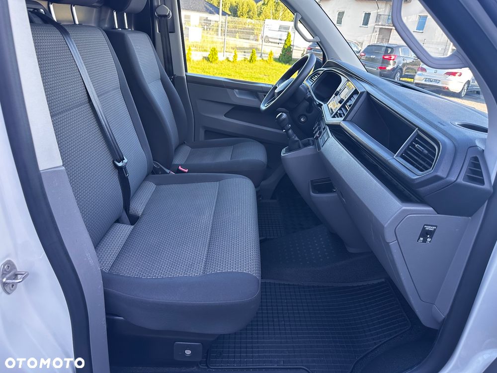 Volkswagen Transporter - 21