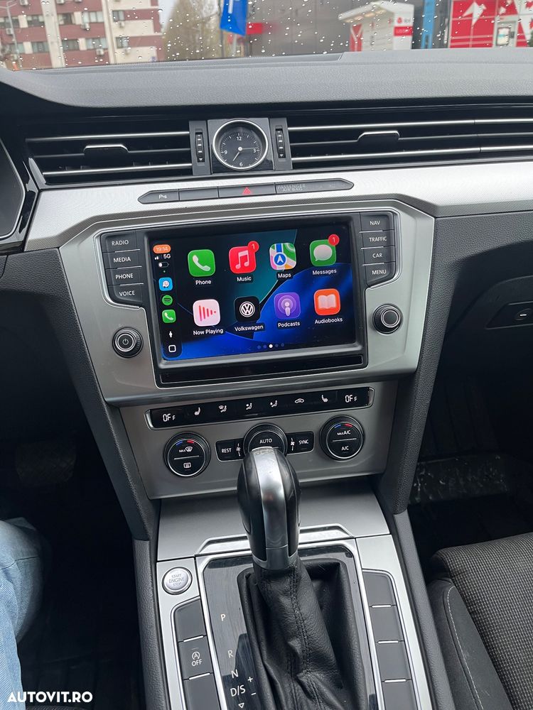 Volkswagen Passat 2.0 TDI DSG Comfortline - 12