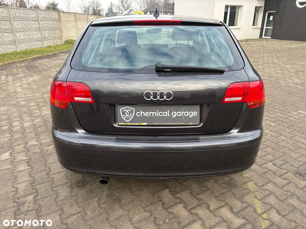 Audi A3 Sportback 1.6 Attraction - 13