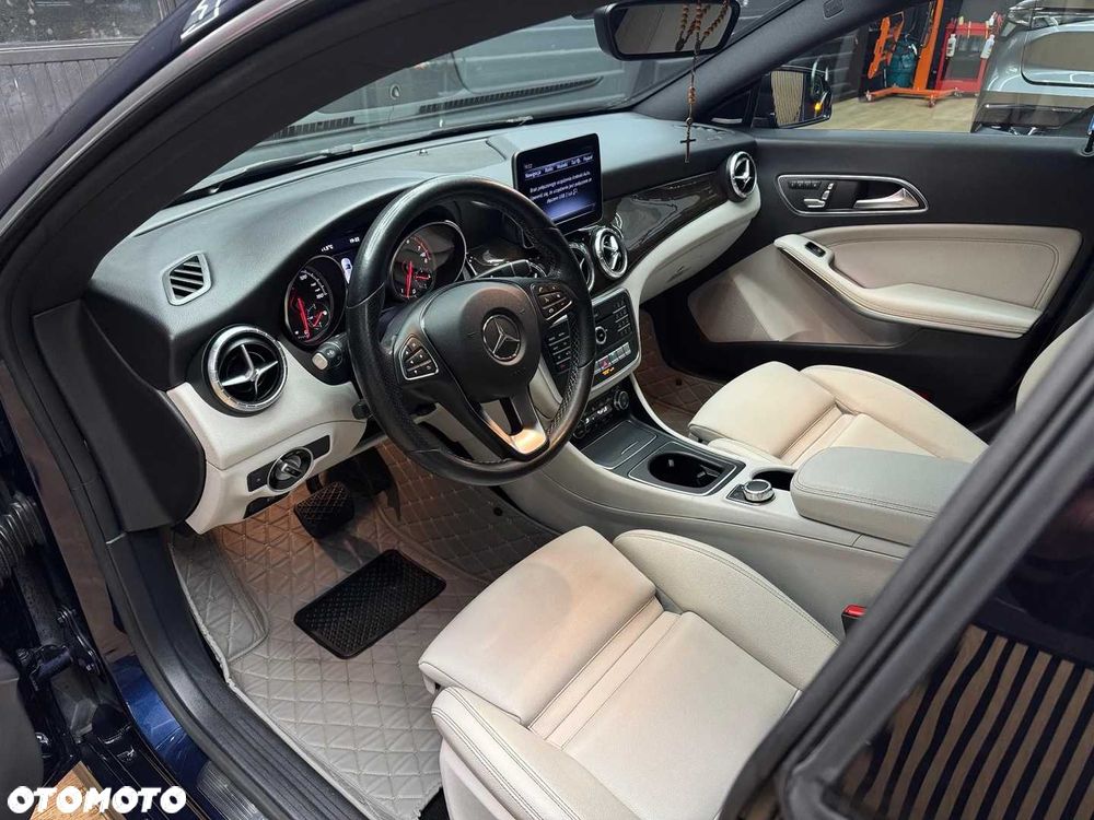 Mercedes-Benz CLA - 6