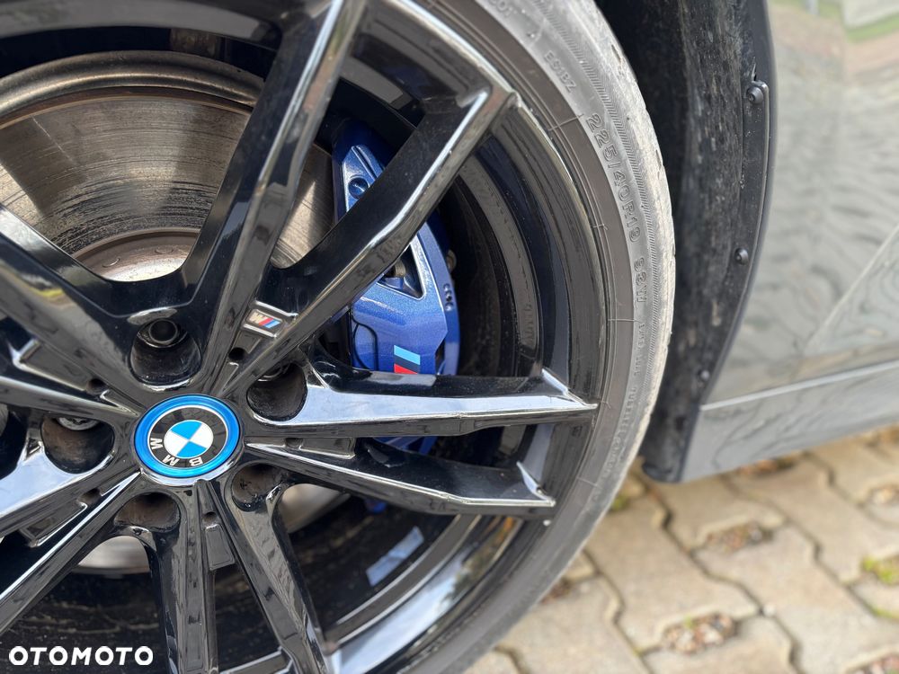 BMW Seria 3 330e PHEV M Sport sport - 21