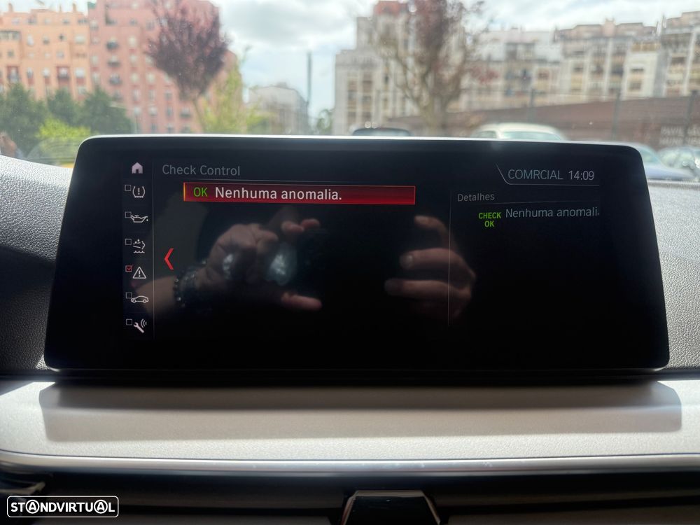 BMW 520 d Line Luxury Auto - 32