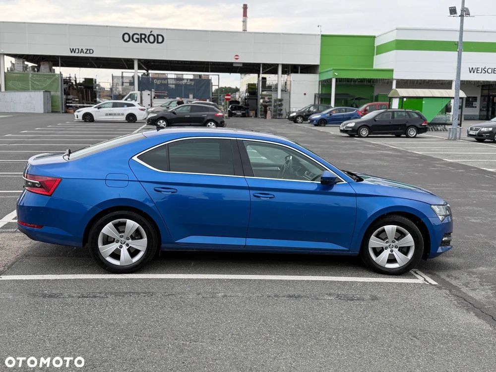 Skoda Superb 1.5 TSI Ambition DSG - 7