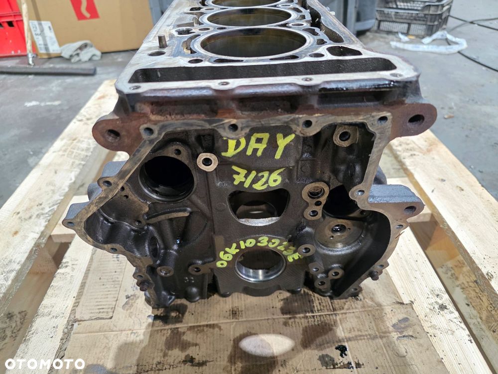 BLOK SILNIKA AUDI A4 B9 A5 Q5 FY 2.0 TFSI DAY 06K103023E 7/26 - 3
