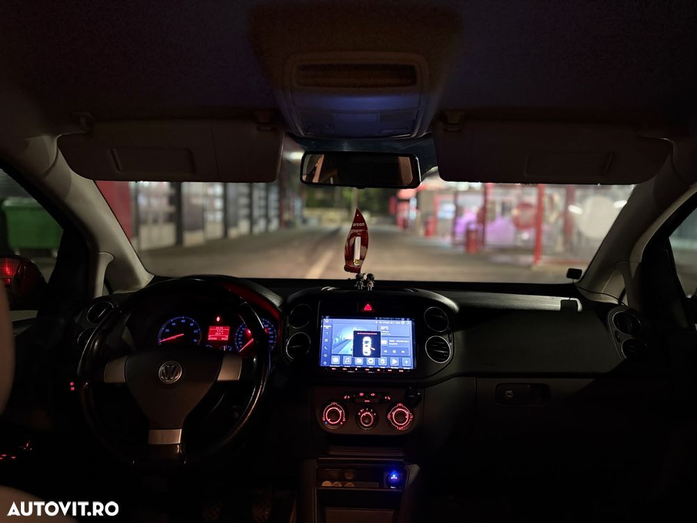 Volkswagen Golf Plus - 11