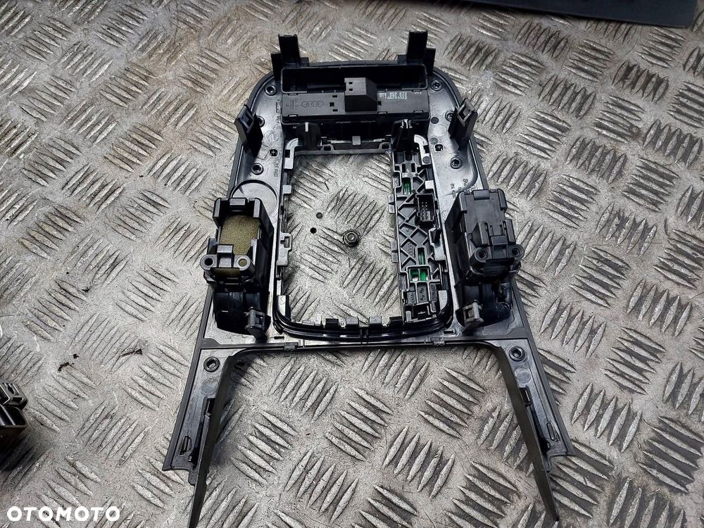 TUNEL ŚRODKOWY PODŁOKIETNIK AUDI A5 8T - 13