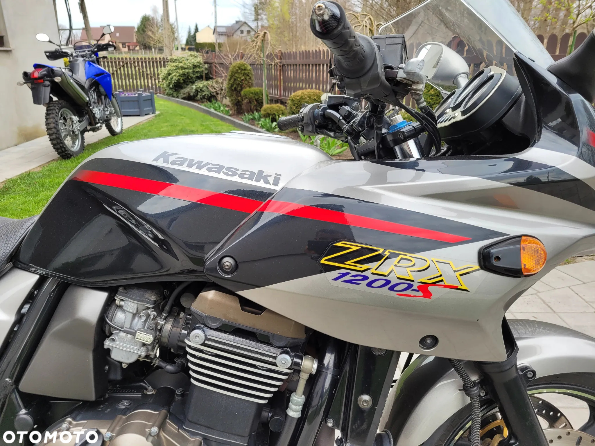 Kawasaki ZRX - 22