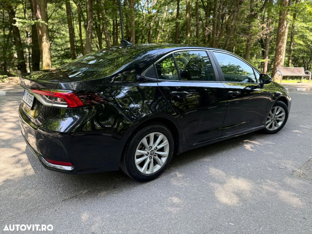 Toyota Corolla 1.8 HSD Business - 10