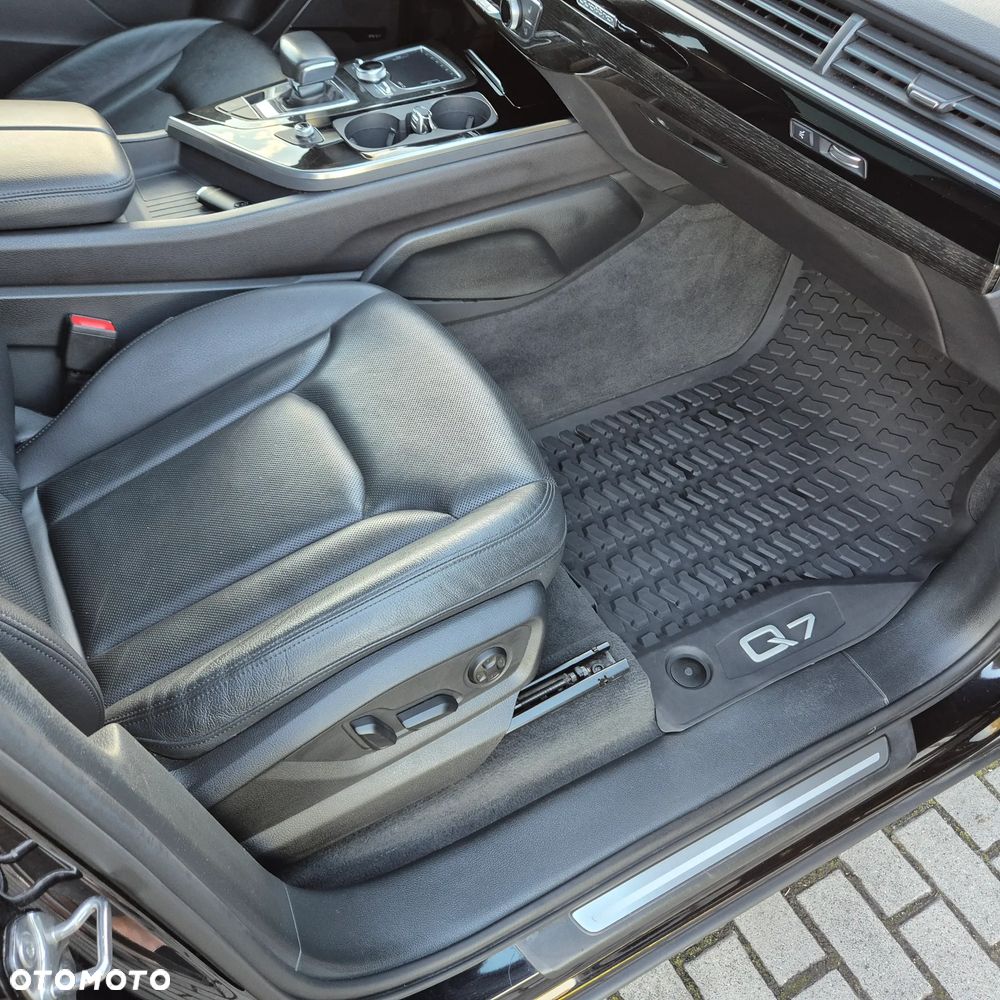 Audi Q7 3.0 TFSI Quattro Tiptronic - 15