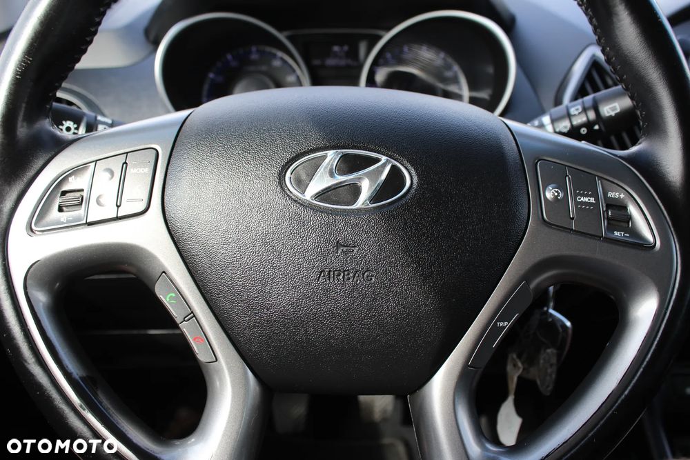 Hyundai ix35 1.6 2WD Fifa World Cup Edition - 32