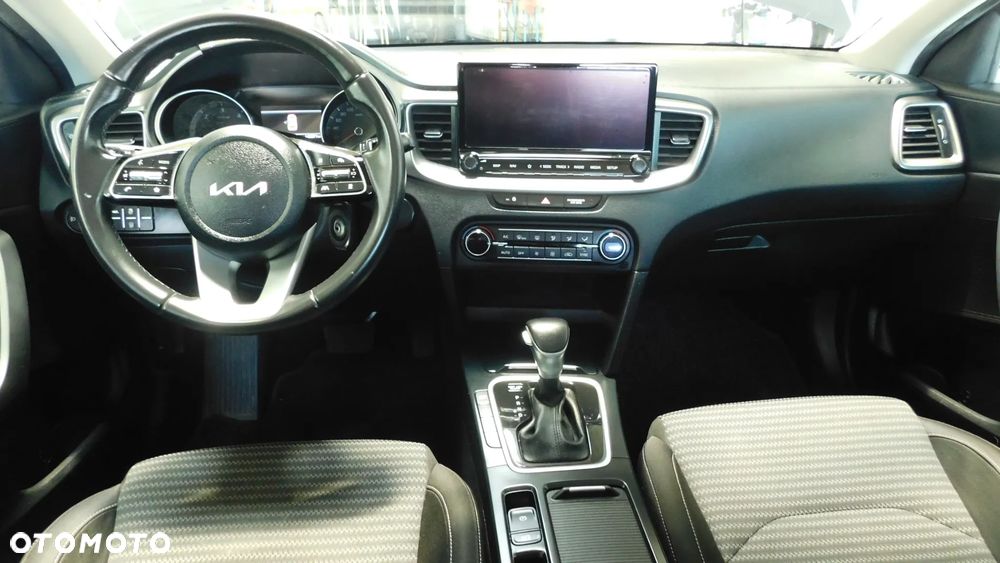 Kia Ceed 1.6 CRDi SCR L Business Line DCT - 22