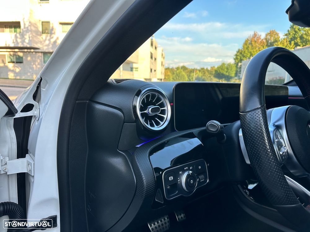 Mercedes-Benz A 180 7G-DCT AMG Line - 35