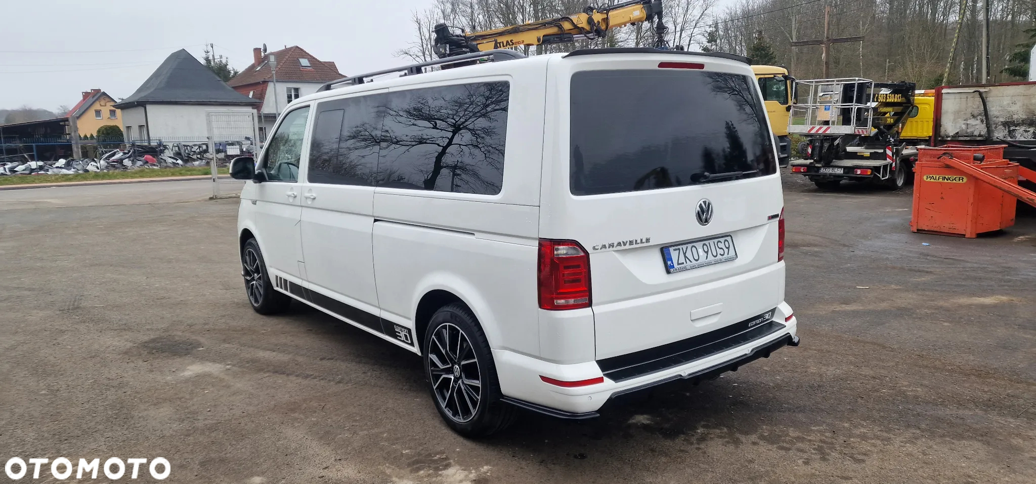 Volkswagen Caravelle - 7