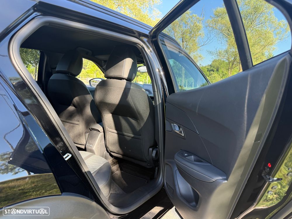 Peugeot e-2008 Allure - 46