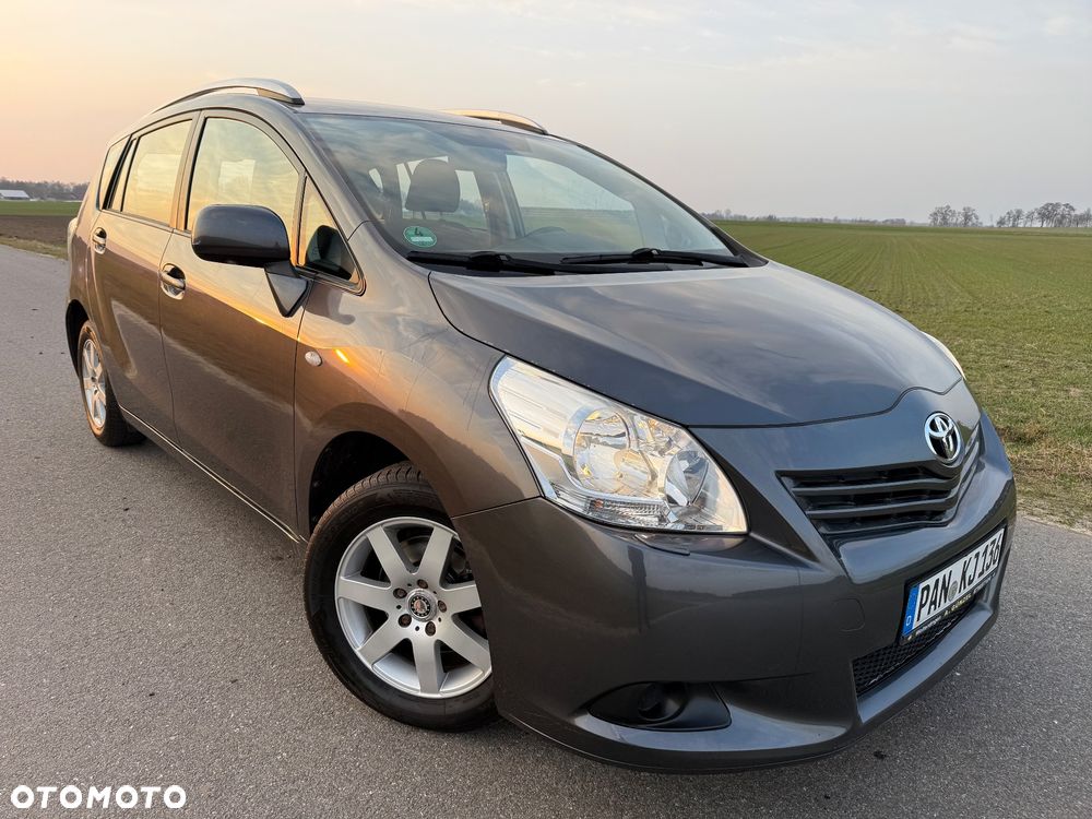 Toyota Verso 1.6 5-Sitzer Comfort - 6