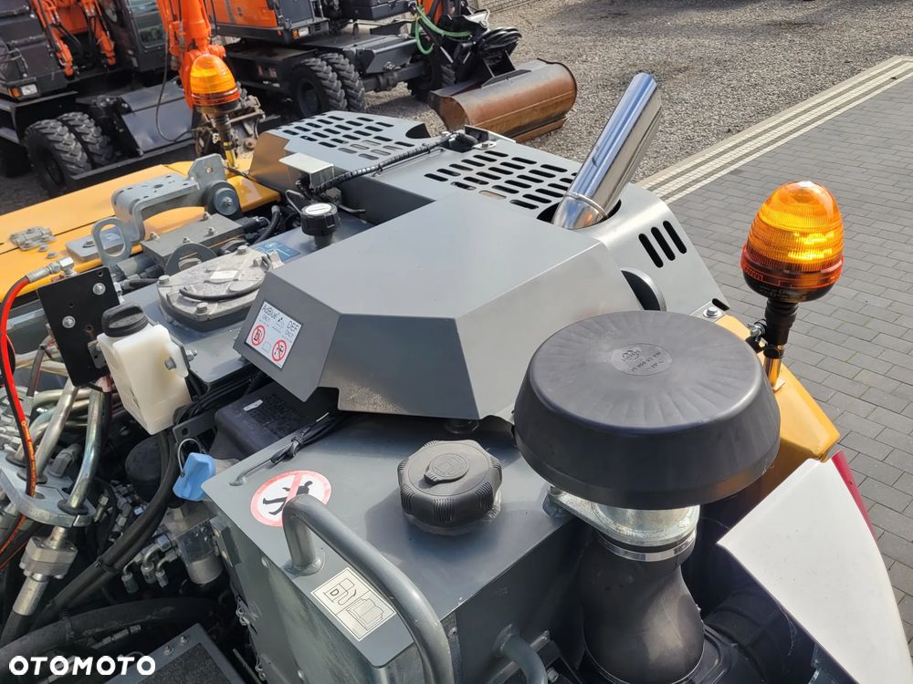 Liebherr A914 compact / 2022rok / ROTOTILT / STAN IDEALNY / - 22