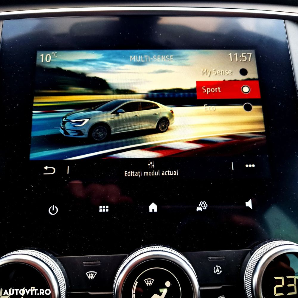 Renault Megane TCe 140 EDC GPF Techno - 30