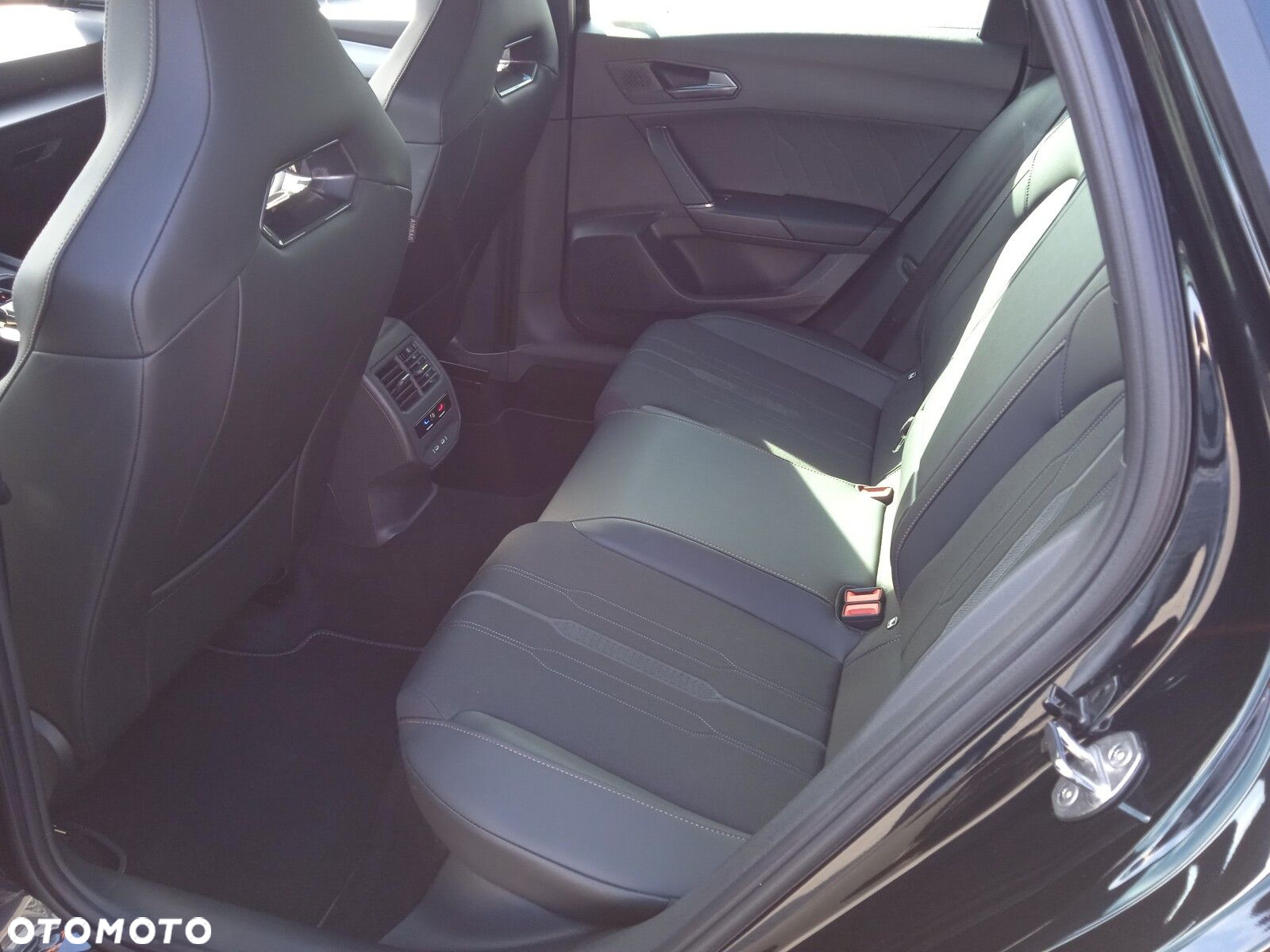 Cupra Leon Sportstourer - 13