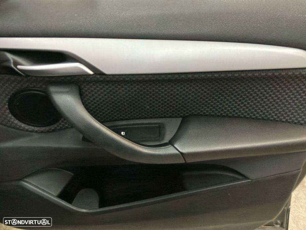 BMW X1 25 e xDrive - 21