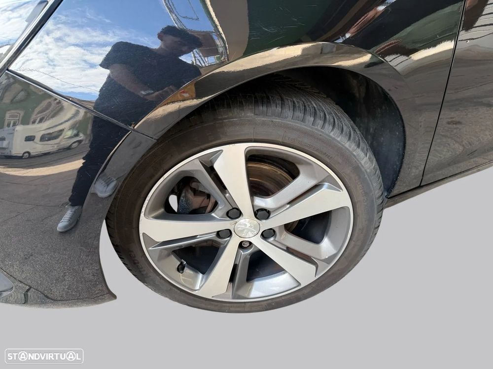 Peugeot 308 SW 1.2 PureTech Style - 8