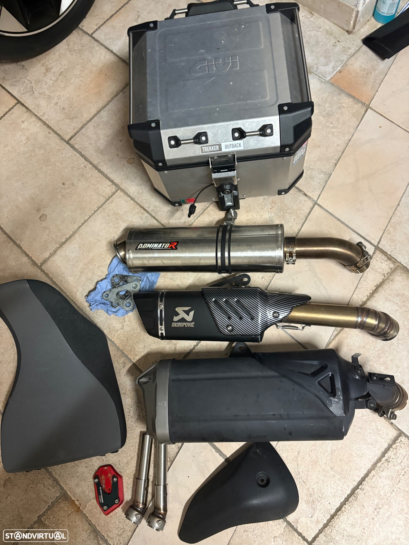 Suzuki DL Vstrom 1050 - 10