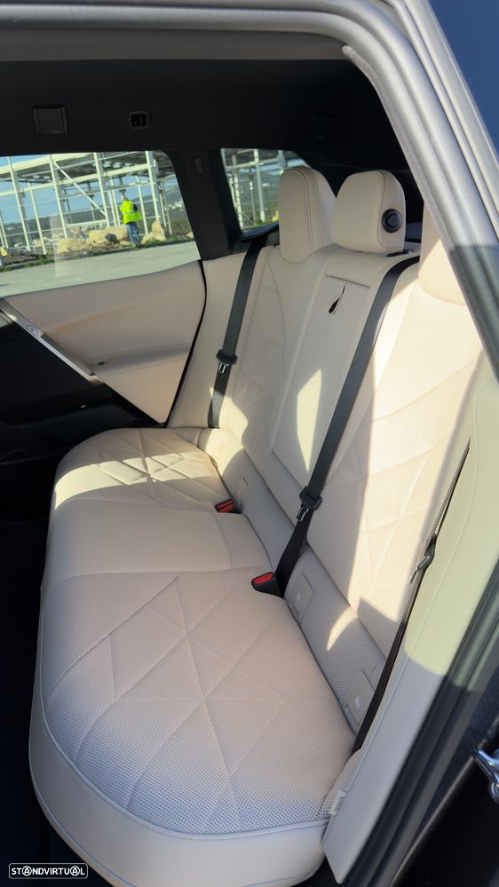 BMW iX xDrive 50 - 33