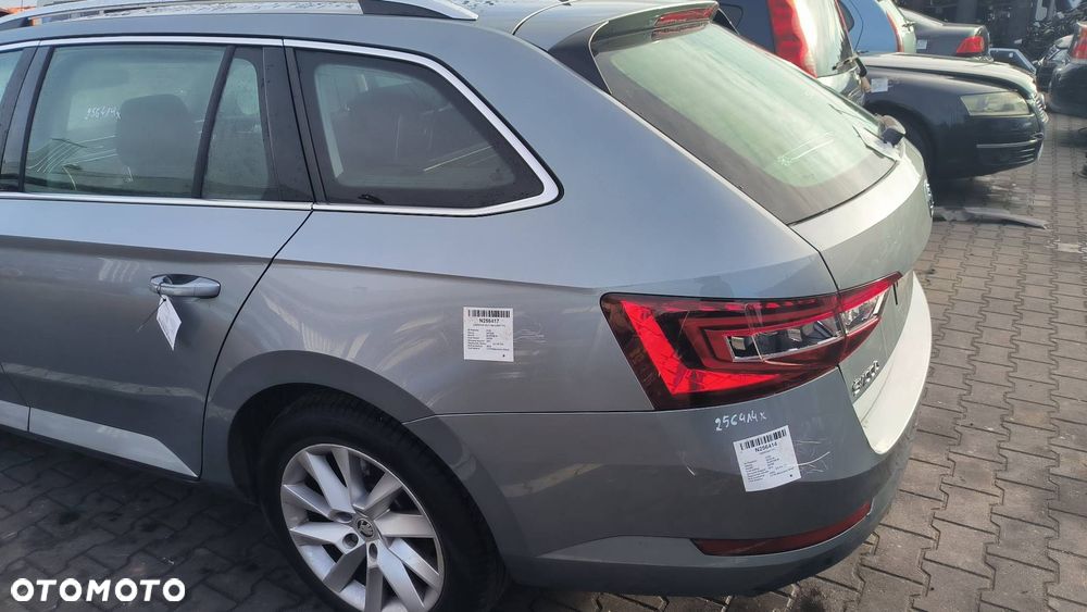 ĆWIARTKA BŁOTNIK LEWY TYŁ SKODA SUPERB III LF7M - 6