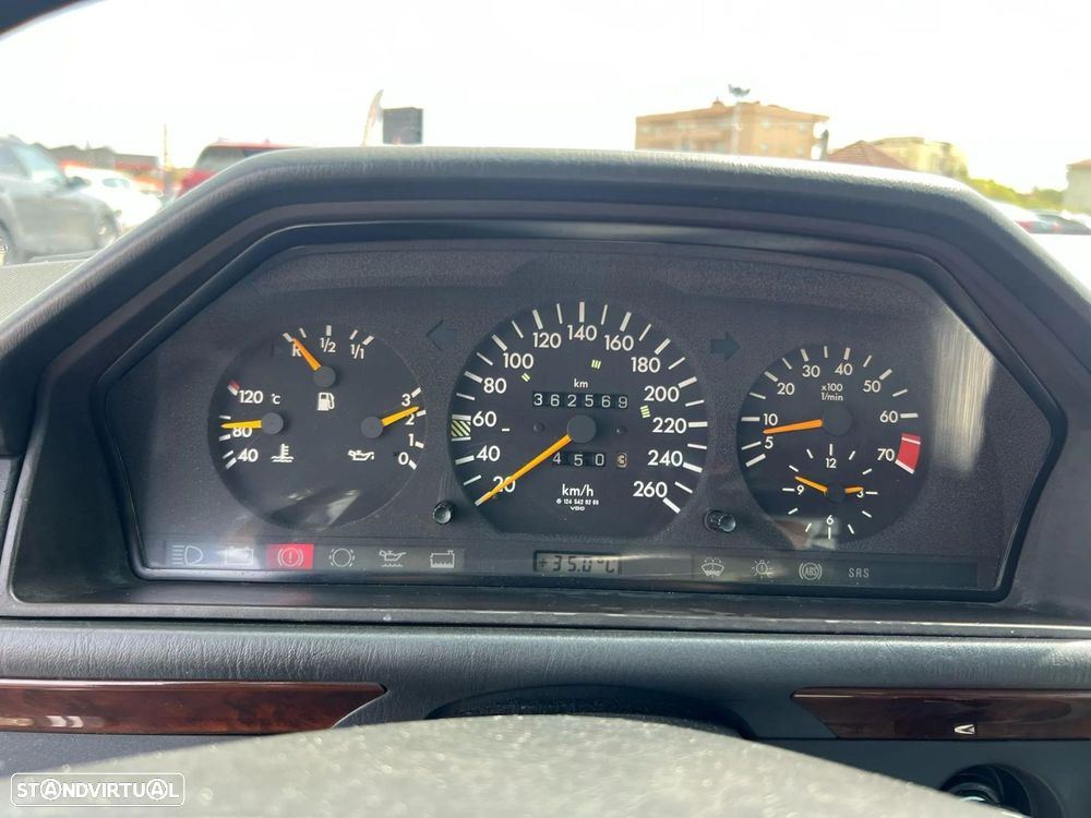 Mercedes-Benz E 280 Classic - 19