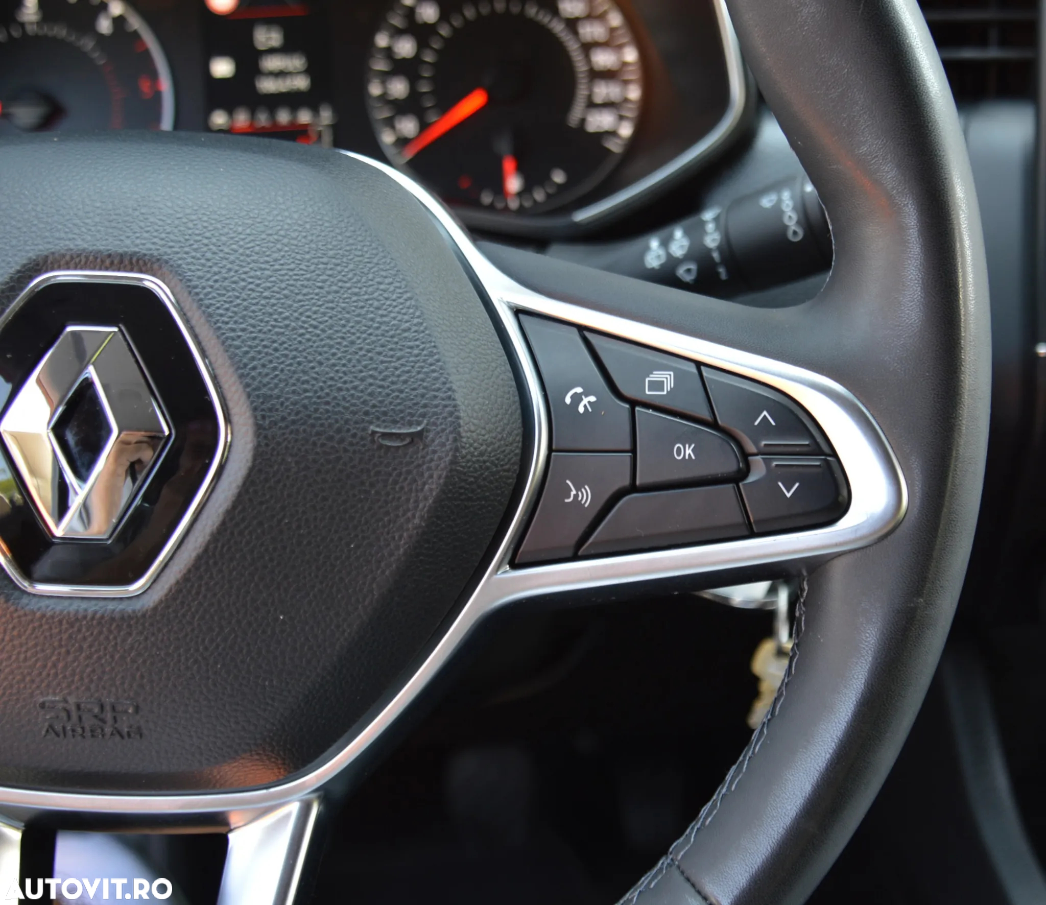 Renault Clio BLUE dCi 115 BUSINESS EDITION - 25