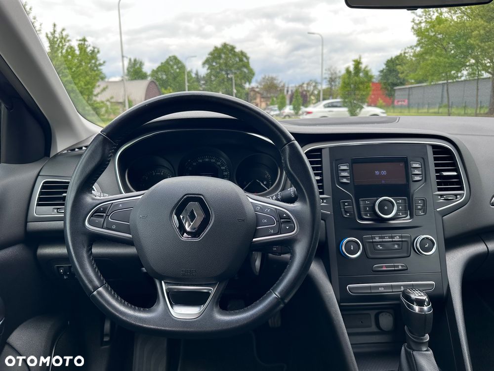 Renault Megane ENERGY TCe 100 LIFE - 9