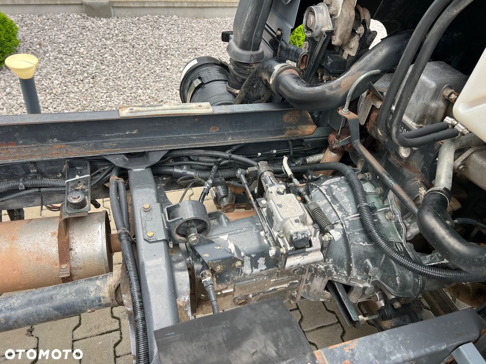 Nissan Atleon - 14