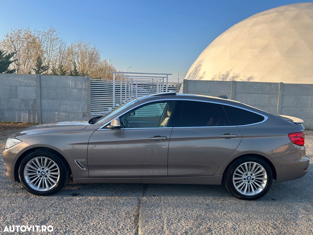 BMW Seria 3 330d xDrive Sport-Aut. Luxury Line - 3