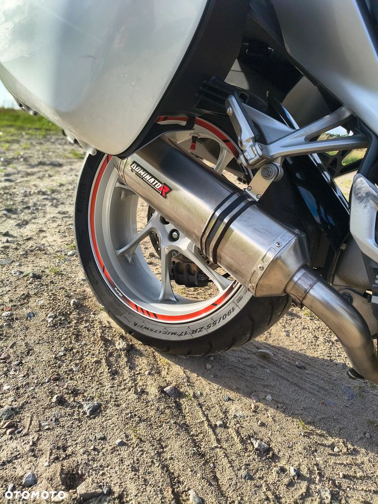 Honda VFR - 9