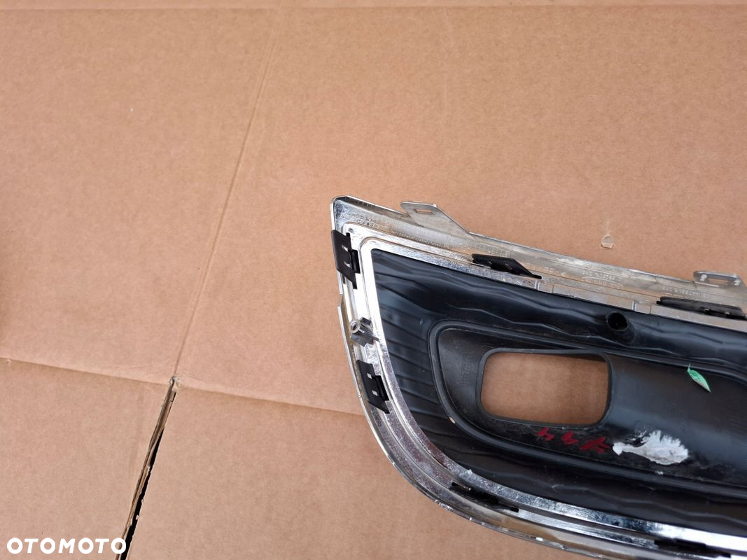 KRATKA PRAWA RENAULT KADJAR LIFT ORYGINAŁ ŁADNY STAN - 3