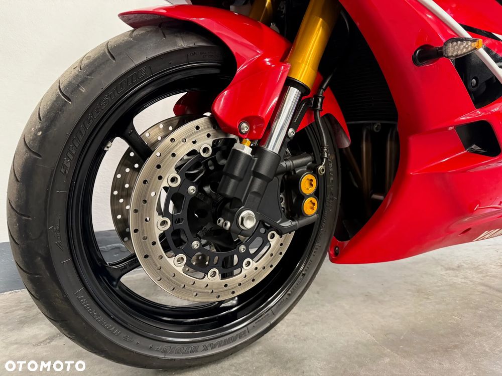 Yamaha R6 - 7