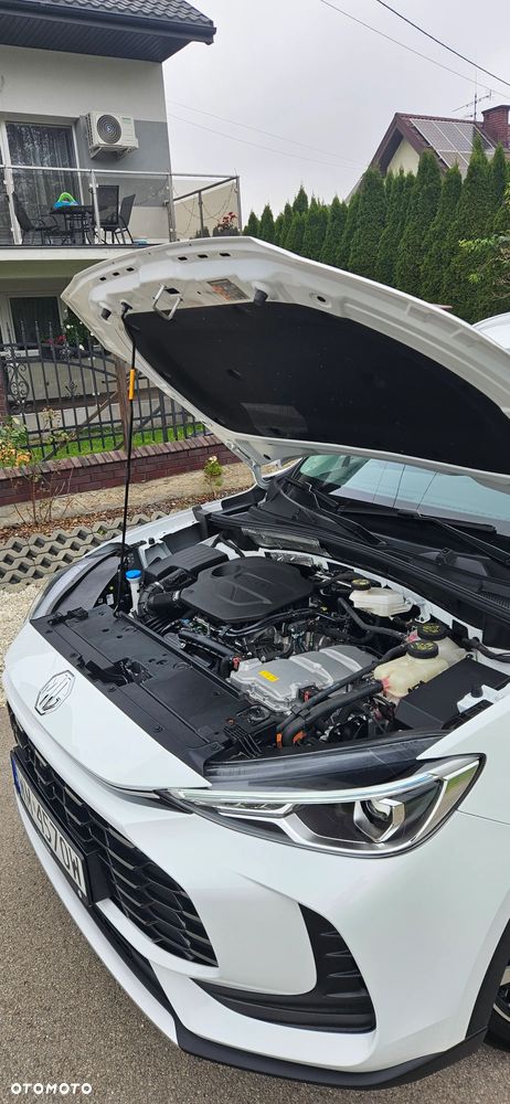 MG ZS Hybrid+ - 12