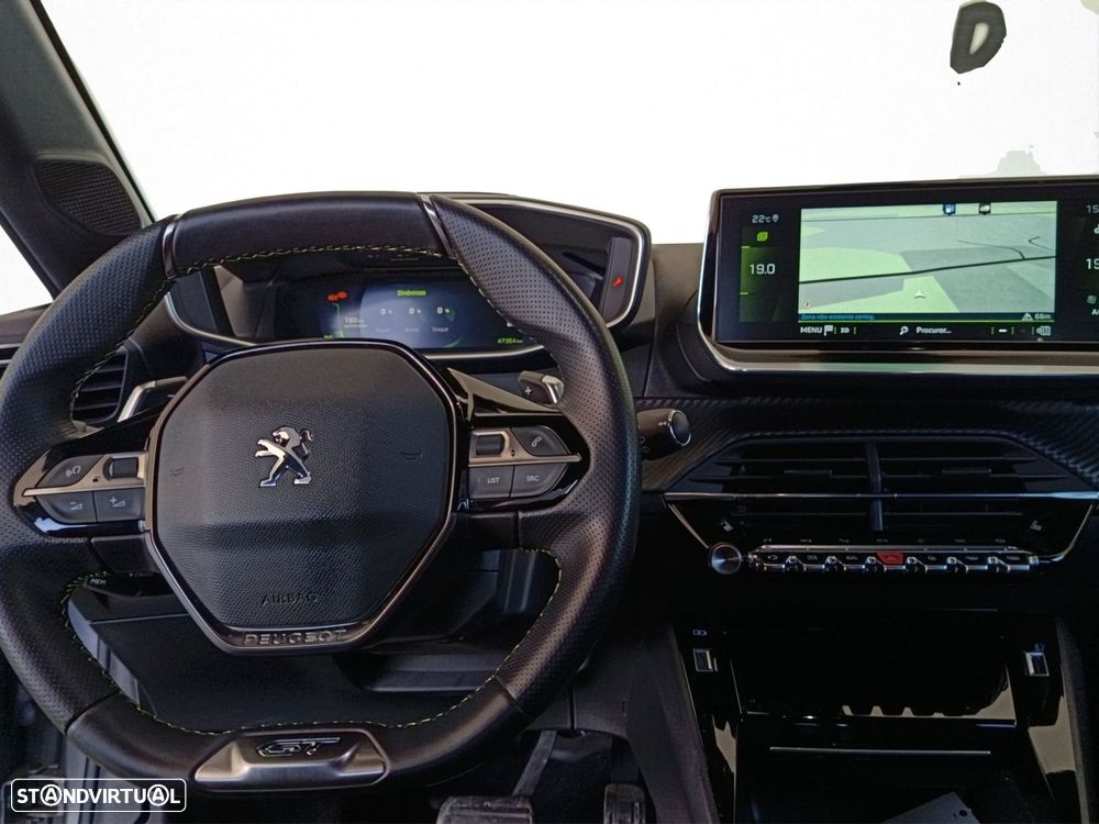 Peugeot 208 PureTech 130 EAT8 GT Pack - 14