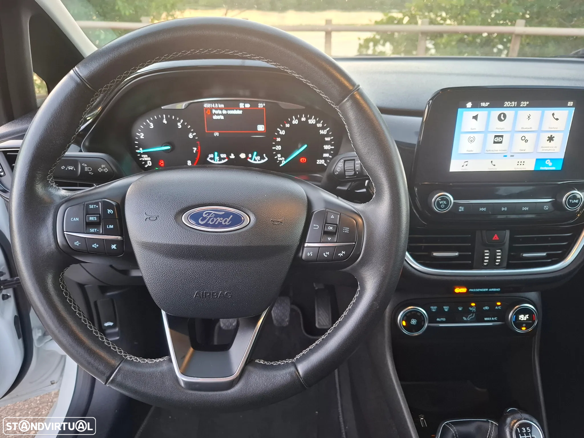 Ford Fiesta 1.0 EcoBoost Titanium - 11