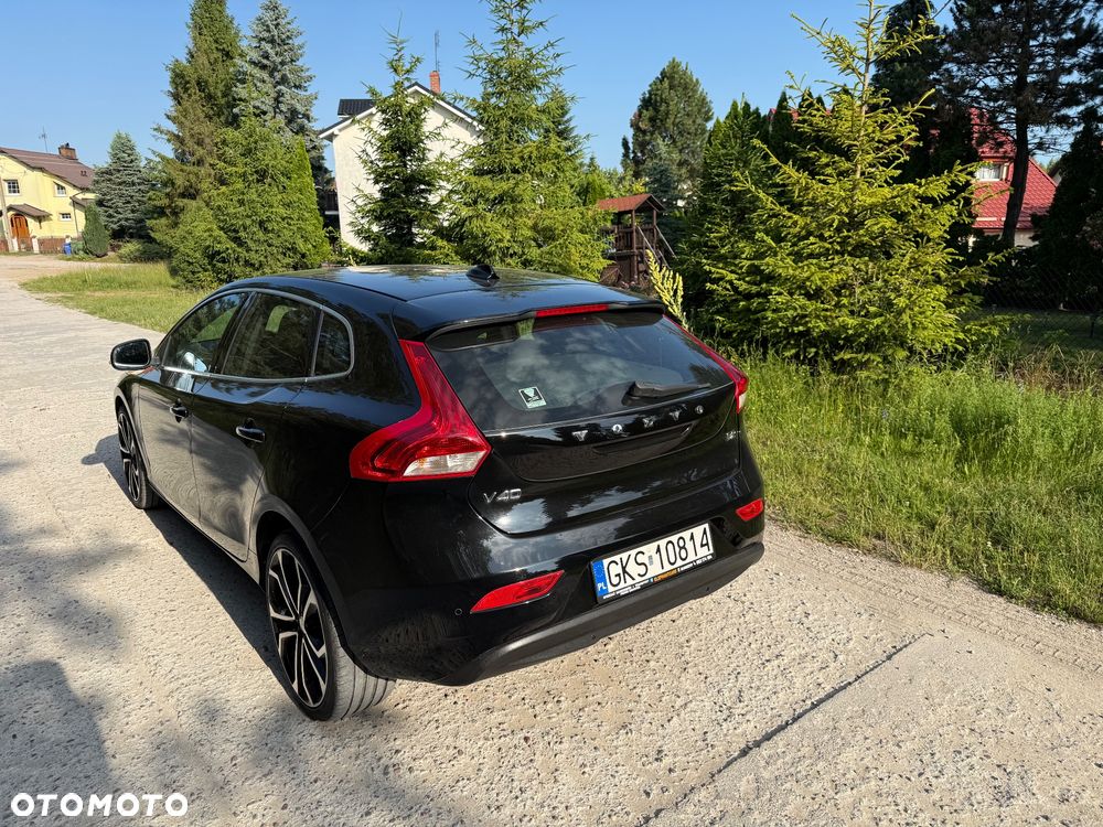 Volvo V40 D2 Momentum - 17