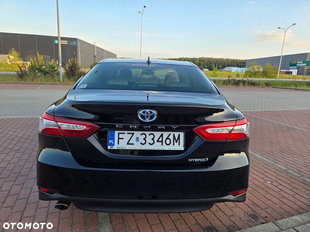Toyota Camry 2.5 Hybrid Executive CVT - 5