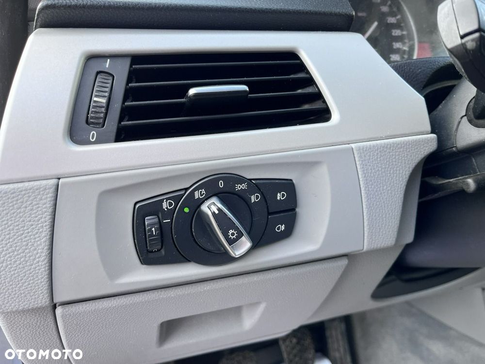 BMW Seria 3 - 16