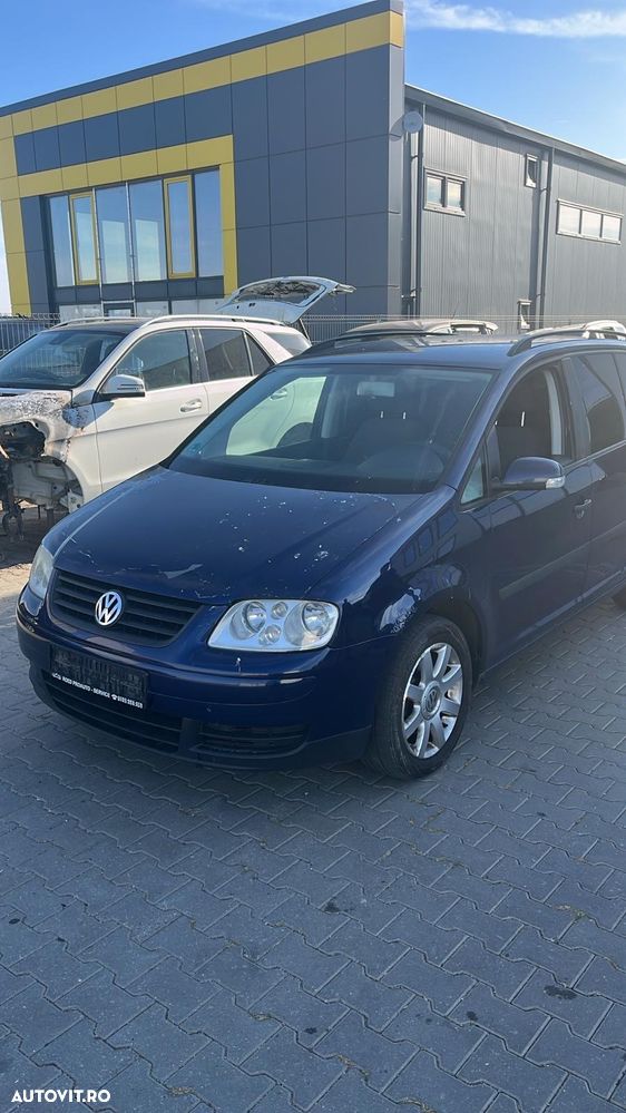 Dezmembram Volkswagen Touran 1.9 TDI din 2006