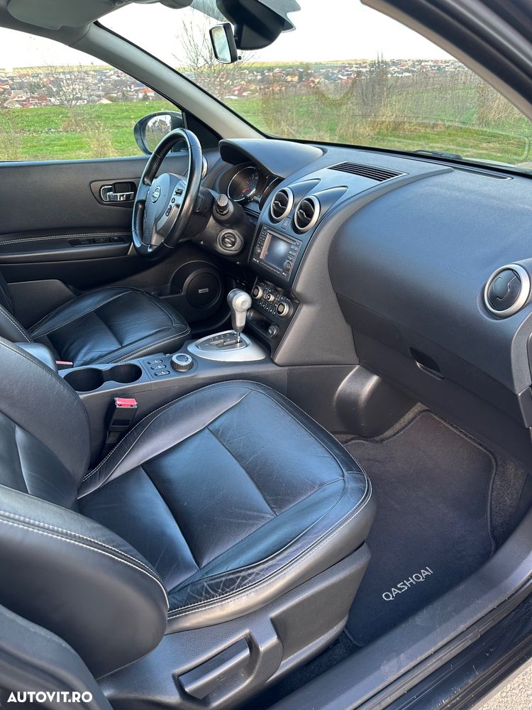 Nissan Qashqai 2.0 DCI 4 x 4 DPF Aut tekna - 8