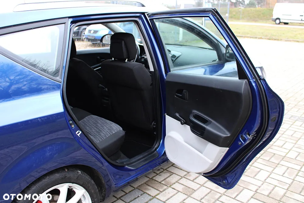 Kia Ceed - 29