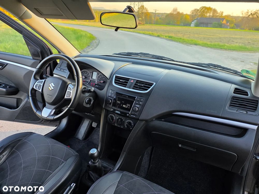 Suzuki Swift 1.2 Premium - 11
