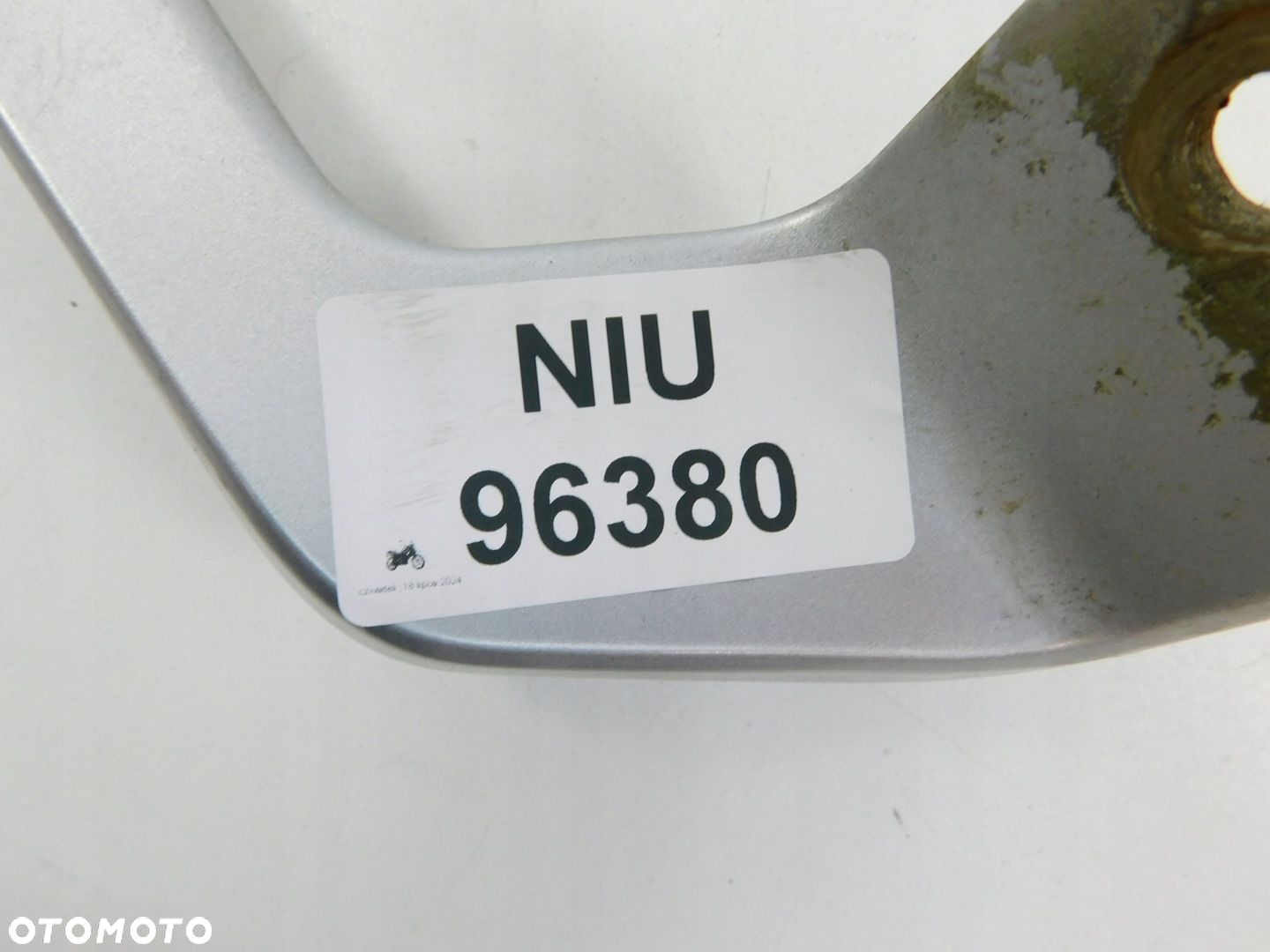 SKUTER ELEKTRYCZNY NIU UCHWYT PASAŻERA PRAWY - 6